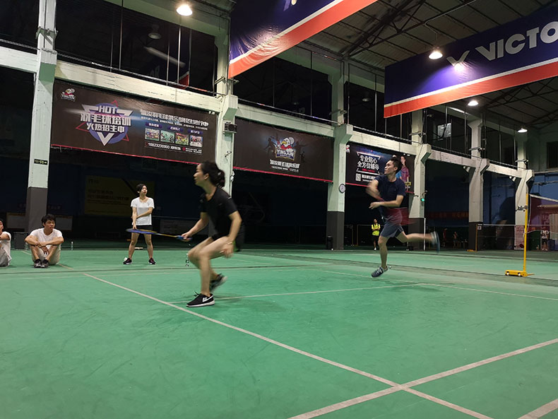 柏爾斯羽毛球比賽